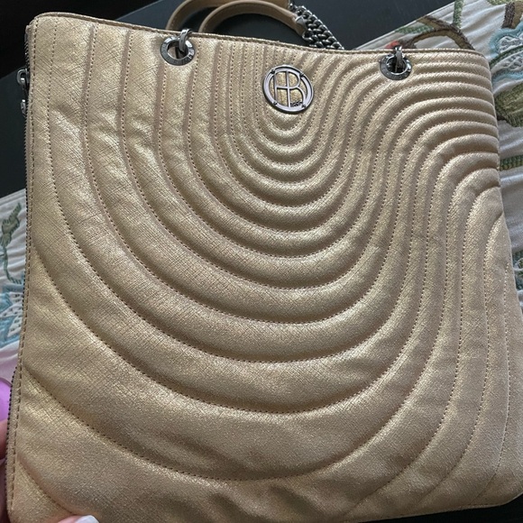 Henri Bendel 712 Gold Chain Link bag - Picture 2 of 10